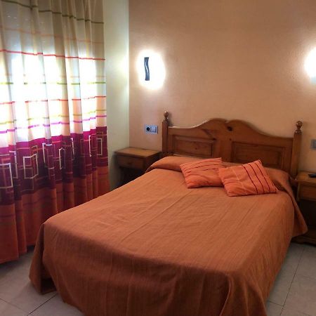 Hostal La Parrilla Monegros II Bujaraloz Eksteriør billede